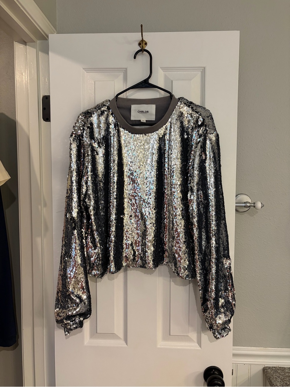 CHRLDR Jace Silver Sequin Sweatshirt XL Cropped Glam Pullover